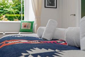 Fotografie z fotogalerie ubytování Cheerful Stays - Westend Cottage v destinaci Edinburgh