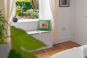 Fotografie z fotogalerie ubytování Cheerful Stays - Westend Cottage v destinaci Edinburgh