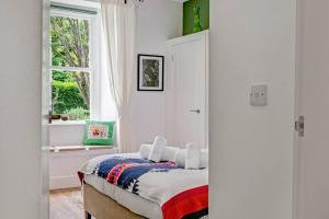 Fotografie z fotogalerie ubytování Cheerful Stays - Westend Cottage v destinaci Edinburgh