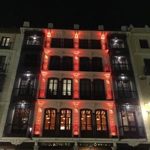 Budova, kde se hotel nachází