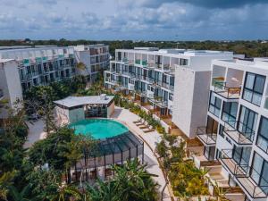 Bazén v ubytování The Waves Tulum by BNB Experience nebo v jeho okolí