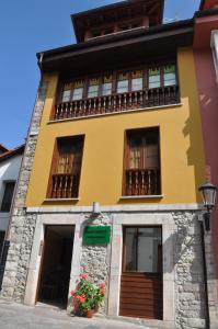 The building in which Az apartmant is located