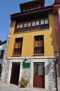 The building in which Az apartmant is located