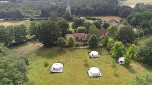 Příroda nedaleko luxury tent