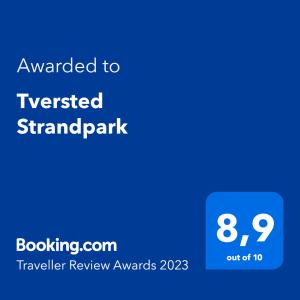 Certifikat, nagrada, logo ili neki drugi dokument izložen u objektu Tversted Strandpark