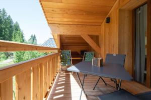 Balkón alebo terasa v ubytovaní Les 3 Sophies - Magnifique chalet pour 1 à 8 personnes proche des remontées mécaniques des prodains