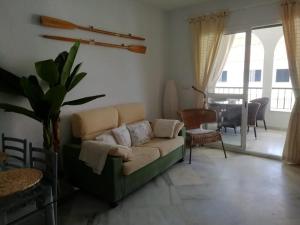 Posedenie v ubytovaní Apartamento en Urbanización Los Enebros