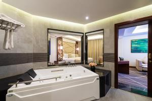 Koupelna v ubytování Blue Diamond Hotel Jeddah