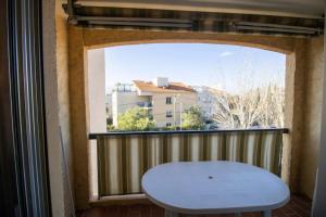 Zdjęcie z galerii obiektu Nice 45m with terrace in Fréjus w Fréjus