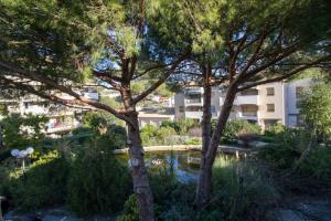 Zdjęcie z galerii obiektu Nice 45m with terrace in Fréjus w Fréjus