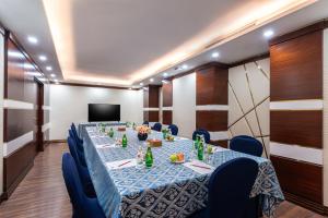 TV a/nebo společenská místnost v ubytování Blue Diamond Hotel Jeddah