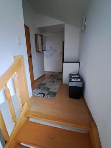Łóżko lub łóżka w pokoju w obiekcie HostelHollabrunn