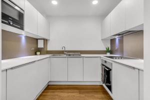 Ett kök eller pentry på One Bedroom Serviced Apartment in Islington