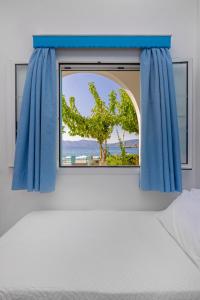 Φωτογραφία από το άλμπουμ του Haraki Mare Studios beach front στο Χαράκι