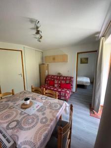 Posteľ alebo postele v izbe v ubytovaní Thollon-Les-Mémises - IGLOO 2