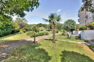 Vonkajšia záhrada v ubytovaní Apartment Branka - Monterol