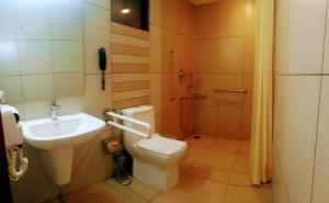 Pearlspot Hotel的一间浴室
