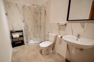 Et badeværelse på Cukrownia + 10 billeder