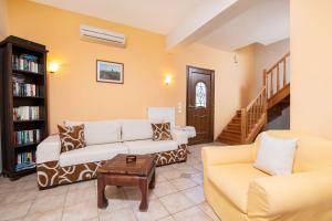 Posezení v ubytování Olive Tree Villas