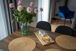 Jedlo v apartmánovom hoteli alebo blízkom okolí