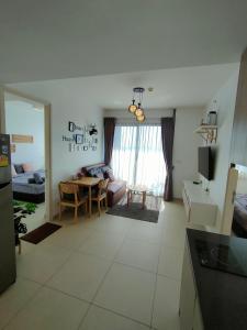 โทรทัศน์และ/หรือระบบความบันเทิงของ unixx seaview