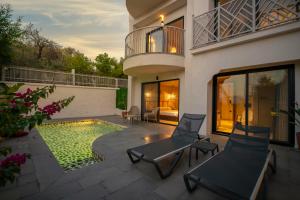Bazén v ubytování Icon Beach Suites Hotel Sovalye Island nebo v jeho okolí