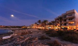 Fotografia z galérie ubytovania APARTAMENTOS SA VARADERO FRONTE MAR ESPUJOLS v destinácii Es Pujols