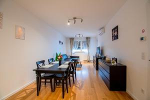 Fotografie z fotogalerie ubytování Flexible SelfCheckIns 41 - Zagreb - Luxury - Parking - Loggia - Brand New v Záhřebu