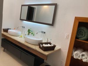 Un baño de Casa Goia - Moderno apto Duplex na Ilha da Gigoia