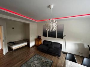 Posteľ alebo postele v izbe v ubytovaní Renovated Stylish Flat at the Castle&Metro