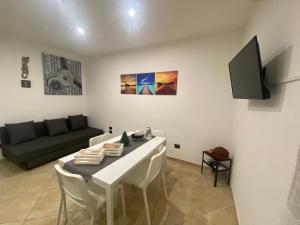 A television and/or entertainment centre at Elly’s House
