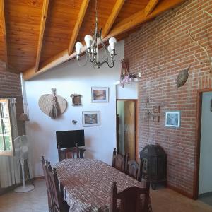 Et tv og/eller underholdning på Chalet Costavaleria