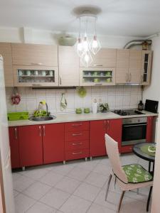 Dapur atau dapur kecil di Apartman - Hani