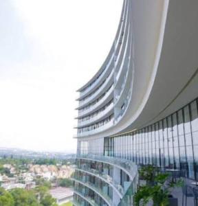 a tall building with a view of a city at Departamento Royal 2H-96 in Guadalajara