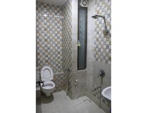 Ванна кімната в Hotel Narmada, Kevadia, Narmada