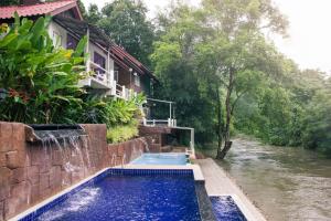 Bazén v ubytování Rimkao Valley Resort nebo v jeho okolí