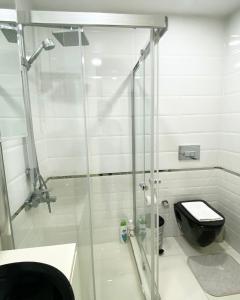 Kép Luxury 2 Room Suite Apartment With Seaview In Center szállásáról Isztambulban a galériában