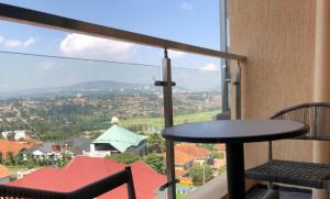 Nespecifikovaný výhled na hory nebo výhled na hory při pohledu z apartmánu + 1 fotografie