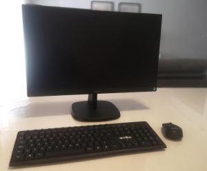 Un televizor și/sau centru de divertisment la Del Mar 1 Deluxe Apartment Torrevieja Centrum