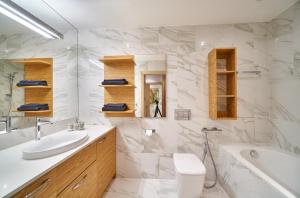 Et badeværelse på EMI Apartment