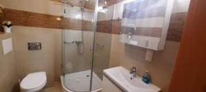Kúpeľňa v ubytovaní Angel City Apartments + 16 fotografií