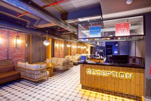 Лобби или стойка регистрации в Dosso Dossi Hotels Laleli