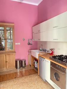 Kuchyň nebo kuchyňský kout v ubytování B&B Villa Ines