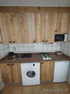 Kuchyňa alebo kuchynka v ubytovaní Formentera suite 14