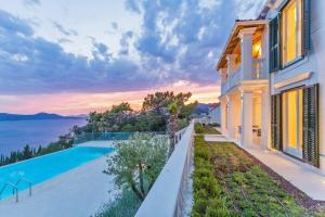 Bassein majutusasutuses Villa Gold Dubrovnik - 5 Bedroom Villa - Elegant and Stylish Furnishings - Sea Views või selle lähedal