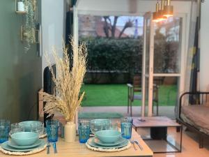 Ogród w obiekcie Ermont paris