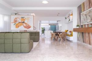 Posezení v ubytování The Moss - Luxury Villa in Corralejo near the Beach