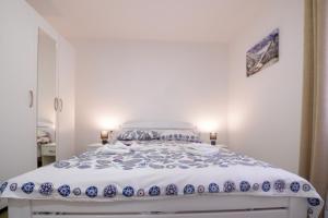 Letto o letti in una camera di Apartmani Rvović