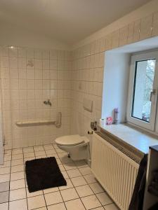 A bathroom at FeWo Köthen