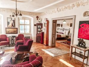 Posedenie v ubytovaní Divná pani Luxury Gallery Rooms